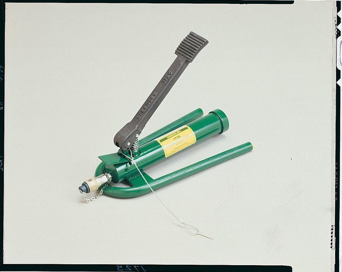 NUT-INJECTOR 1-12 (1725) - 31343