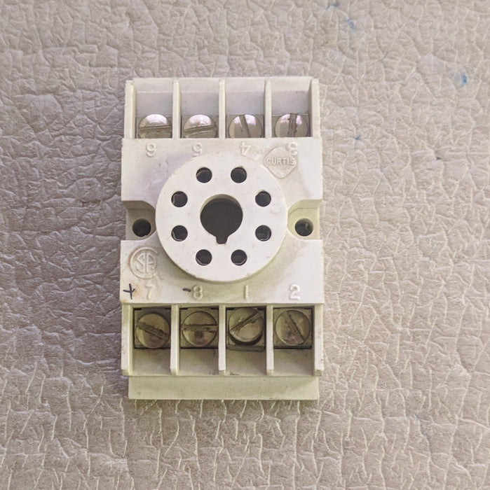 8 Pin Socket