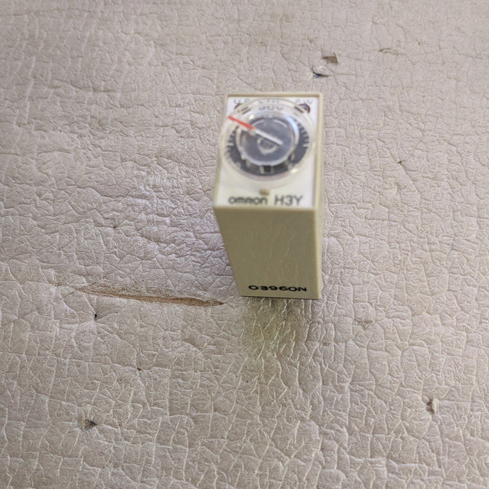 Timing Relay 100-120V - Omron - (H3Y-Z)