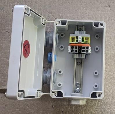 Sealed JB With DIN Rail