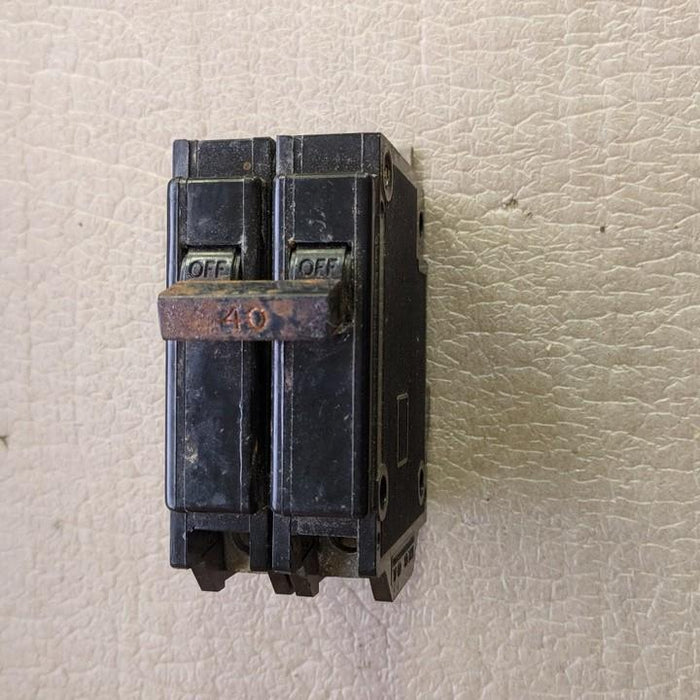 40A 20-Pole 240V Circuit Breaker - Sylvania/Commander - (QB 240)